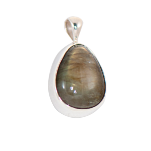 Labradorite Pendant in Silver